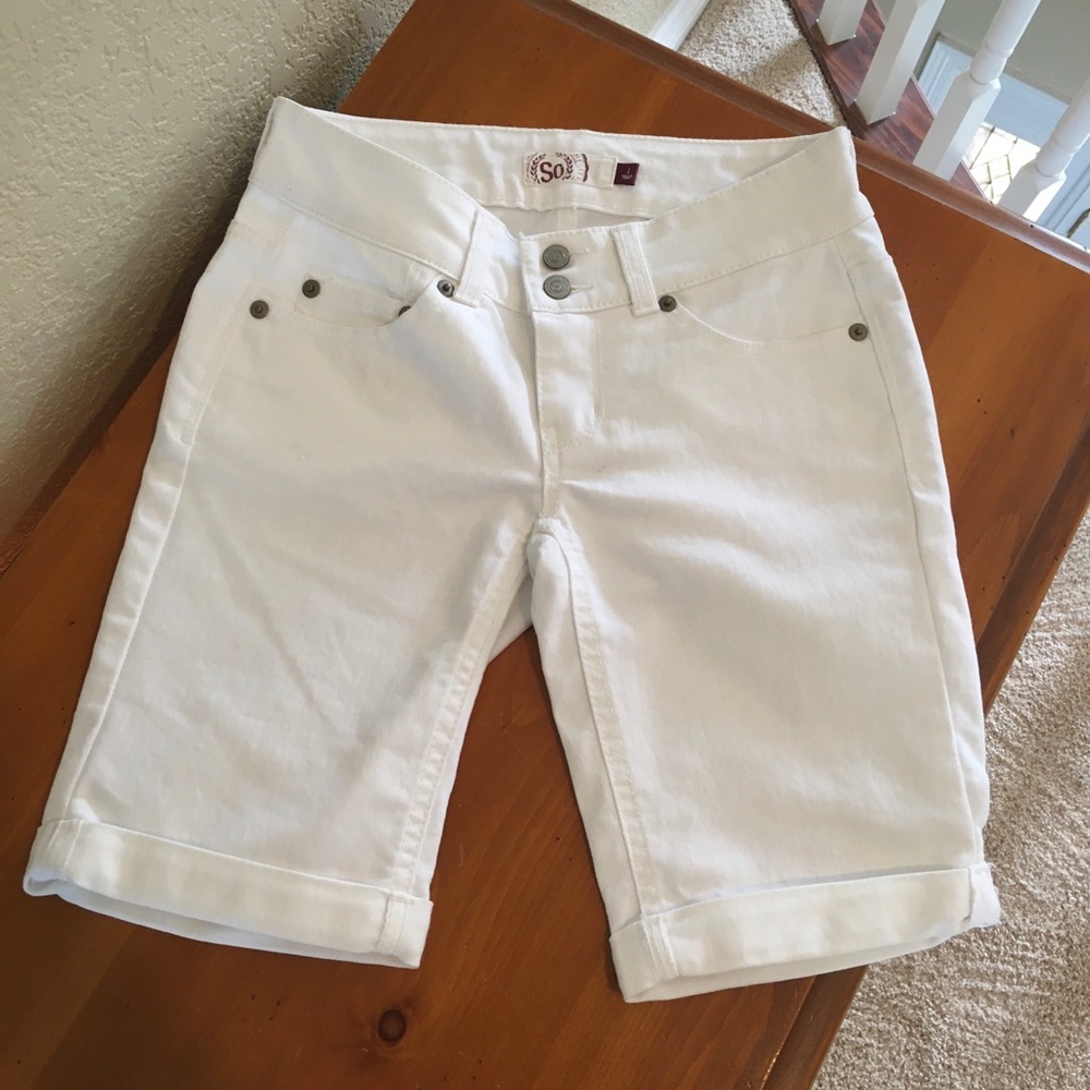 🆕SO denim shorts